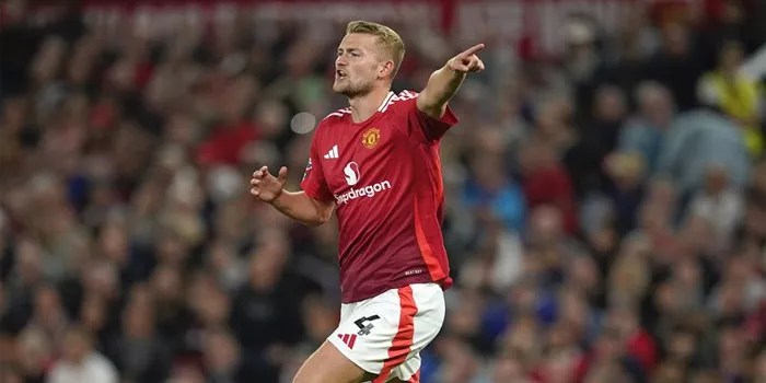 Matthijs De Ligt Siap Jadi Dinding Kokoh MU