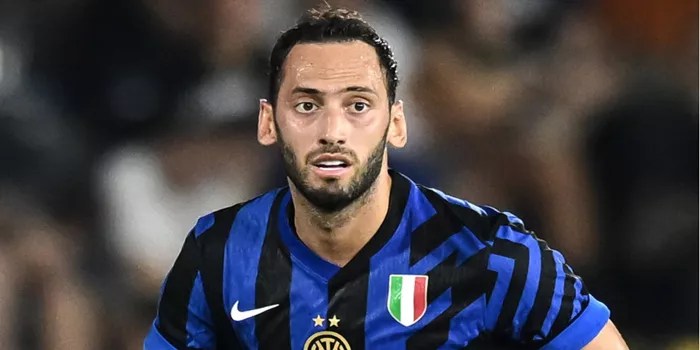 Calhanoglu Gagal Mengeksekusi Penalti Saat Inter dan Napoli Bermain Imbang 1-1
