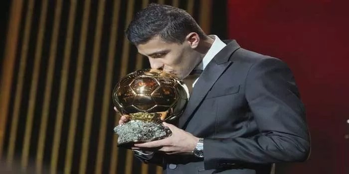 Rodri Ungkap Rahasia Kalahkan Vinicius Junior di Ballon d’Or 2024