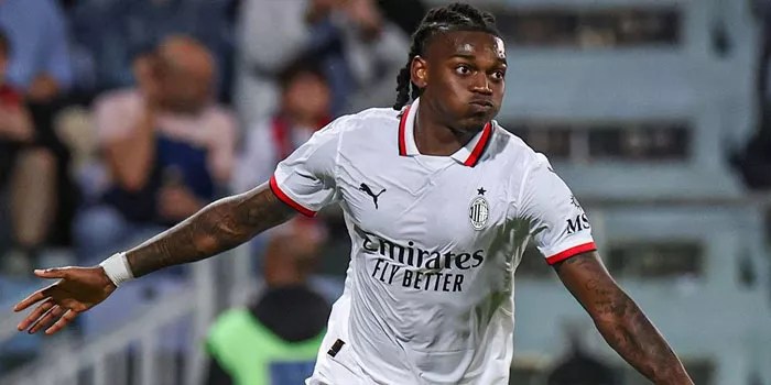Rafael Leao Tegaskan Tak Ada Ketegangan Dengan Fonseca Meski Minim Bermain