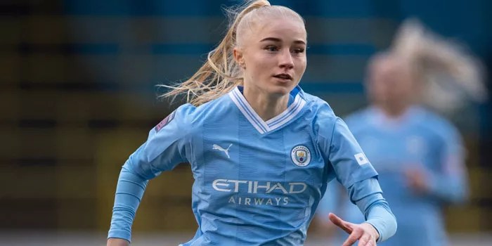 Blindkilde Brown Resmi Bergabung Dengan Bintang City Di Skuad Inggris