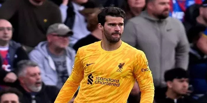 Alisson Becker Siap Kembali Merumput Usai Pulih Dari Cedera Hamstring!!