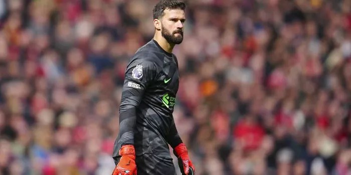 Arne Slot Ungkap Kembalinya Alisson Becker Ke Tim Liverpool