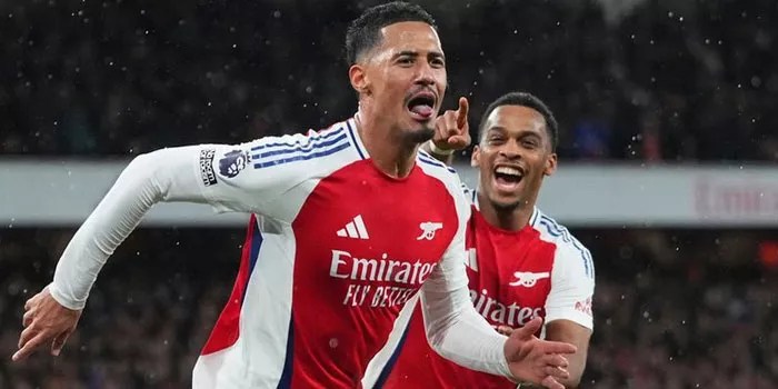 Jurrien Timber dan Saliba Bawa Kemenangan 2-0 Arsenal Atas MU