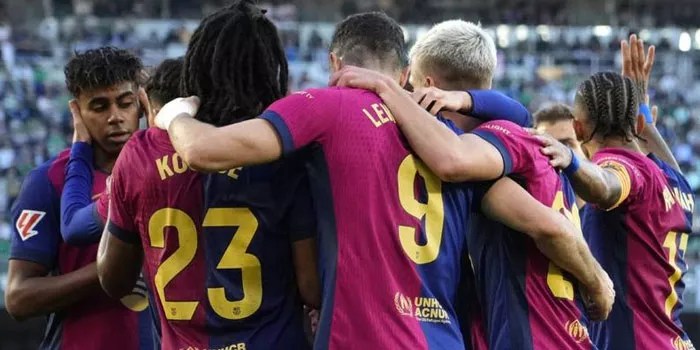 Barcelona Tertahan Real Betis 2-2, Inaki Pena dan De Jong Jadi Sorotan