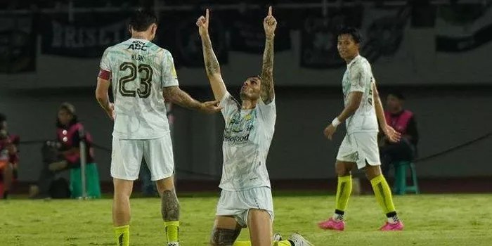 Persib Bandung Hadapi Malut United di GBLA 13 Desember 2024