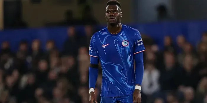 Chelsea Halangin Benoit Badiashile dari Kejaran Juventus