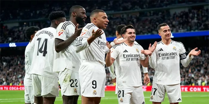 Real Madrid 4-2 Sevilla: Real Madrid Naik Posisi Ke-2 di La Liga