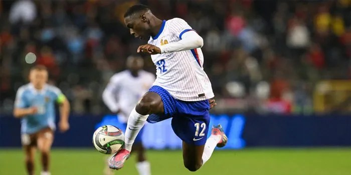 Transfer Randal Kolo Muani ke MU Terancam Gagal