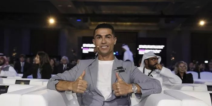 Ronaldo Sindir Ballon d’Or: Vinicius Layak Dapat Piala!