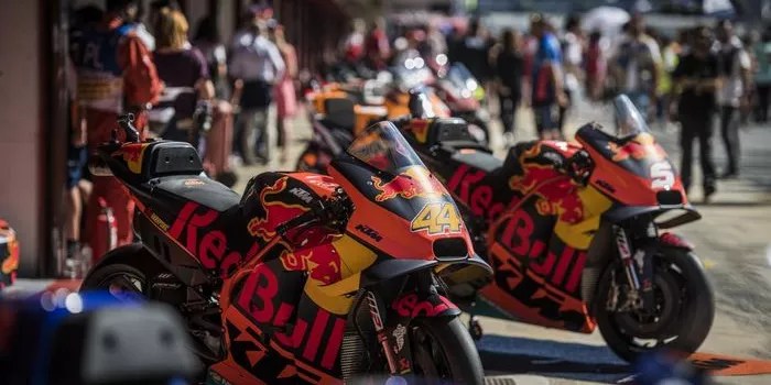 KTM Tunda Pengembangan Motor MotoGP Akibat Krisis Keuangan