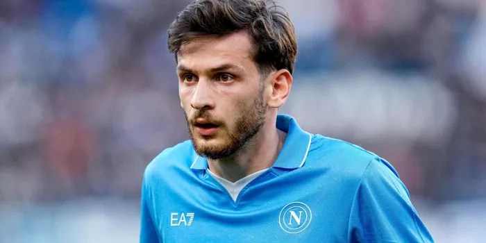 Conte Mengonfirmasi Permintaan Transfer Kvaratskhelia