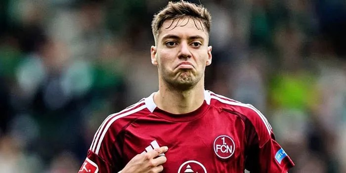 Liverpool Bidik Striker Muda Menjanjikan dari Yunani