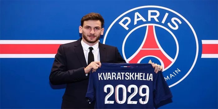Apa Alasan Paris Saint-Germain Merekrut Khvicha Kvaratskhelia?
