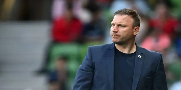 Kemenangan Mengangkat Diles Sebagai Pelatih Kepala Sementara