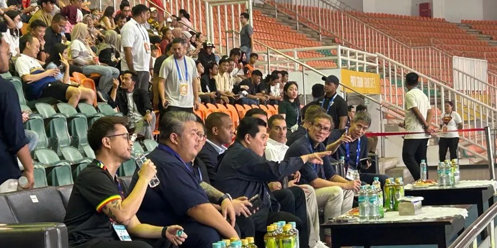 Erick Thohir Dampingi Kluivert Pantau Pertandingan Timnas Indonesia Dalam Liga1