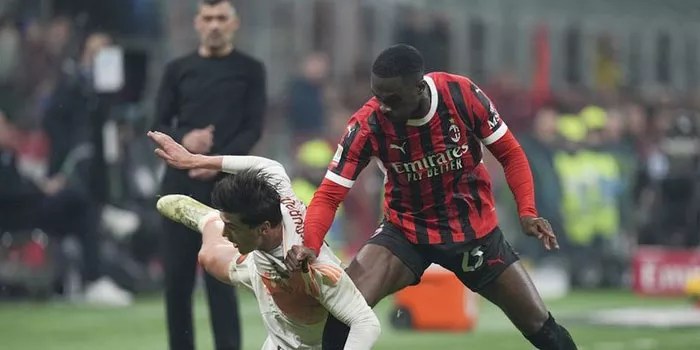 Fikayo Tomori Tolak Juventus dan Tottenham, Alasannya?
