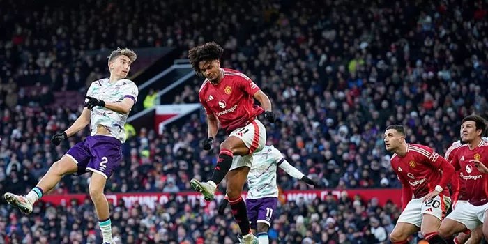 Dean Huijsen Siap Diangkut Manchester United?