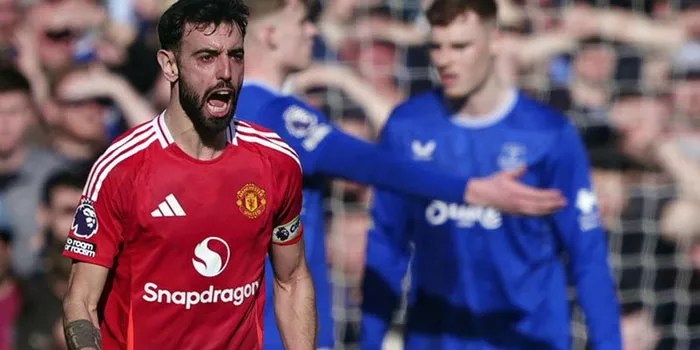 Manchester United: Kuatkan Pertahananmu Everton!