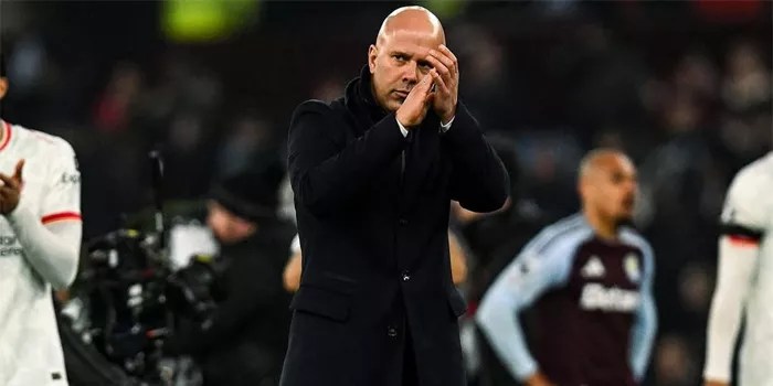 Arne Slot Beri Pujian Tim Pelatih Liverpool Usai Kalahkan Man City