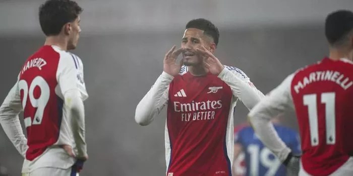 Jamie Carragher Memprediksi Madrid Akan Merekrut William Saliba?