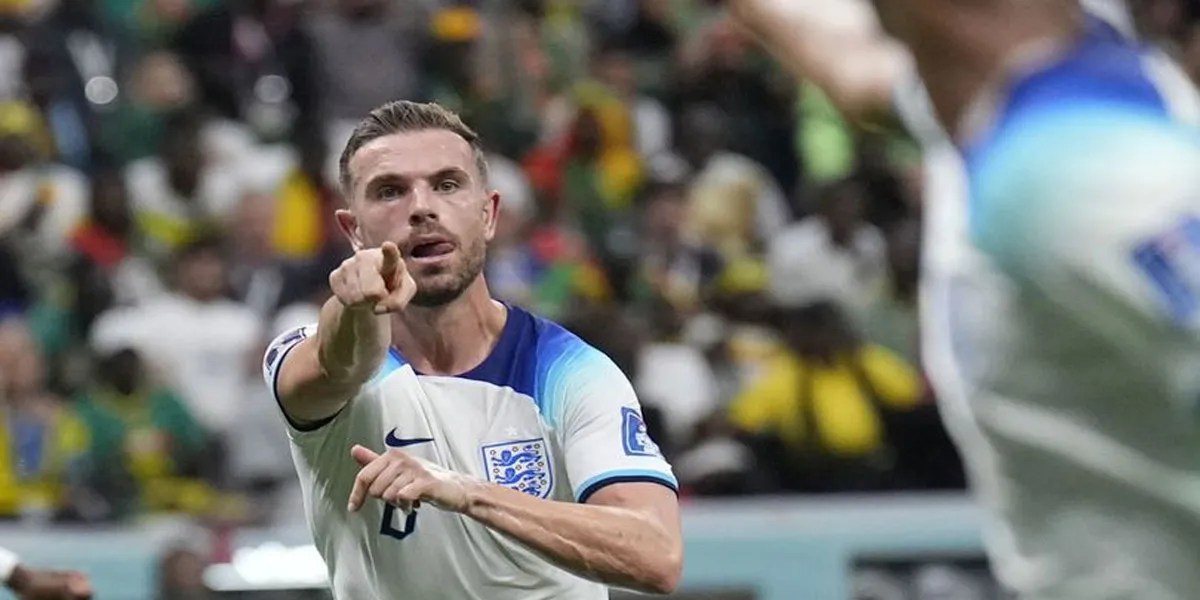 Jordan Henderson: Menyewa Mobil van untuk Menonton Inggris di Euro