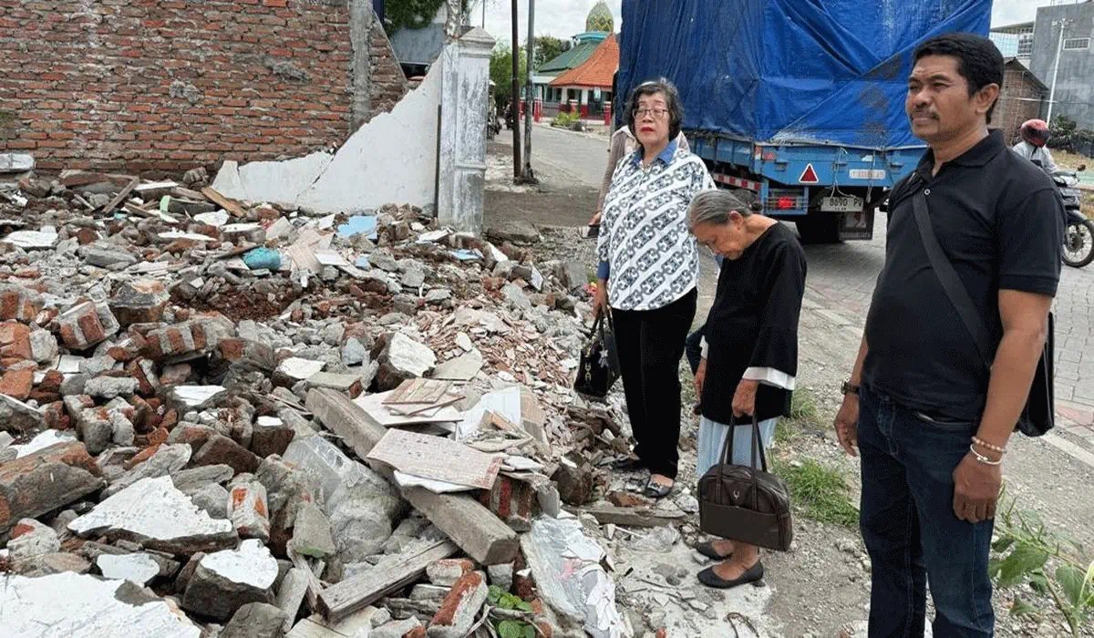 Ormas Paksa Nenek 80 Tahun Tinggalkan Rumah Di Surabaya