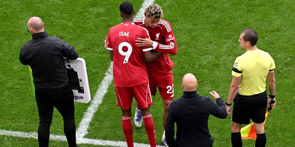 Arne Slot Update Cedera Isak dan Ekitike Jelang Laga Penting Liverpool