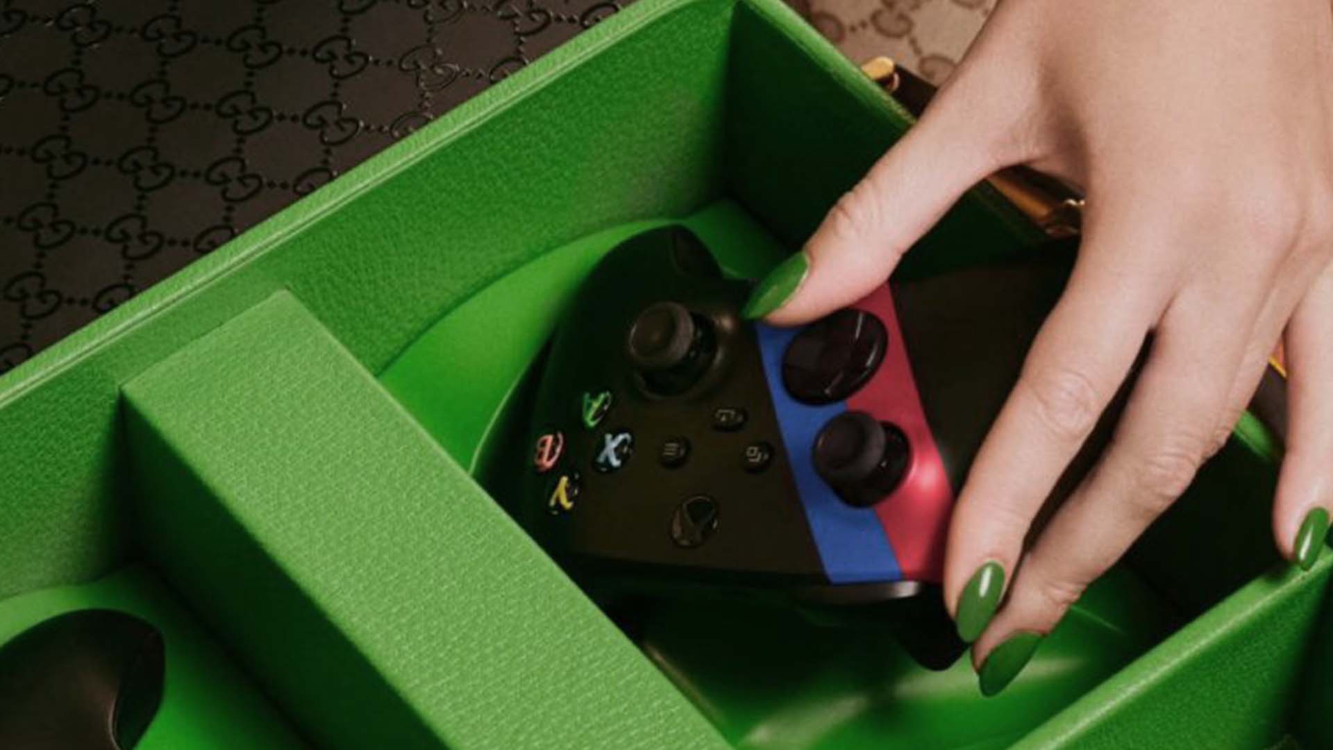 GUCCI CUSTOM XBOX AND CONTROLLERS TAKEOFF