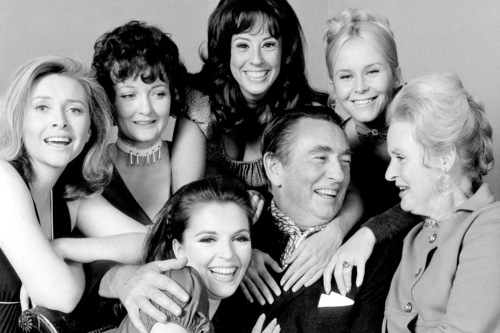 12 Soap Operas from the ’70s That Went Completely Off the Rails (and We