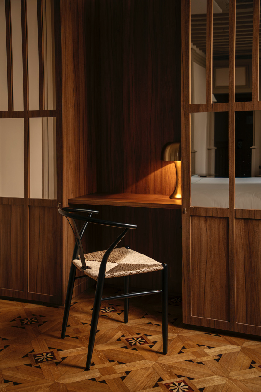 Saluting the House of Kooser TaleAGuest