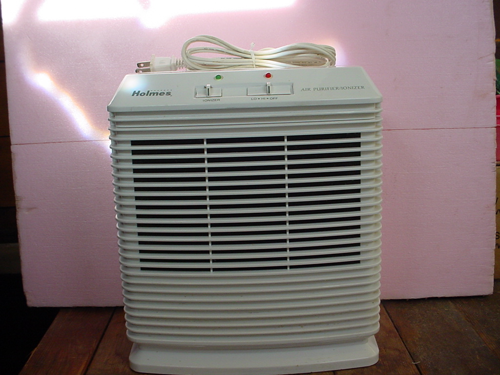 Air Filtration, Holmes Air Purifier/Ionizer Model HAP 220