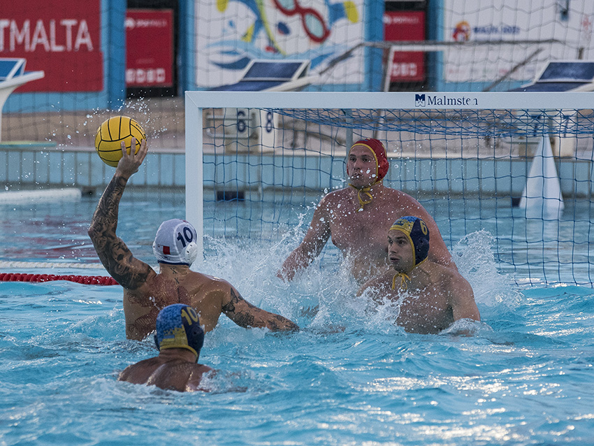 Kampjonat Ewropew talwaterpolo Malta tiftaħ limpenji b’rebħa kbira