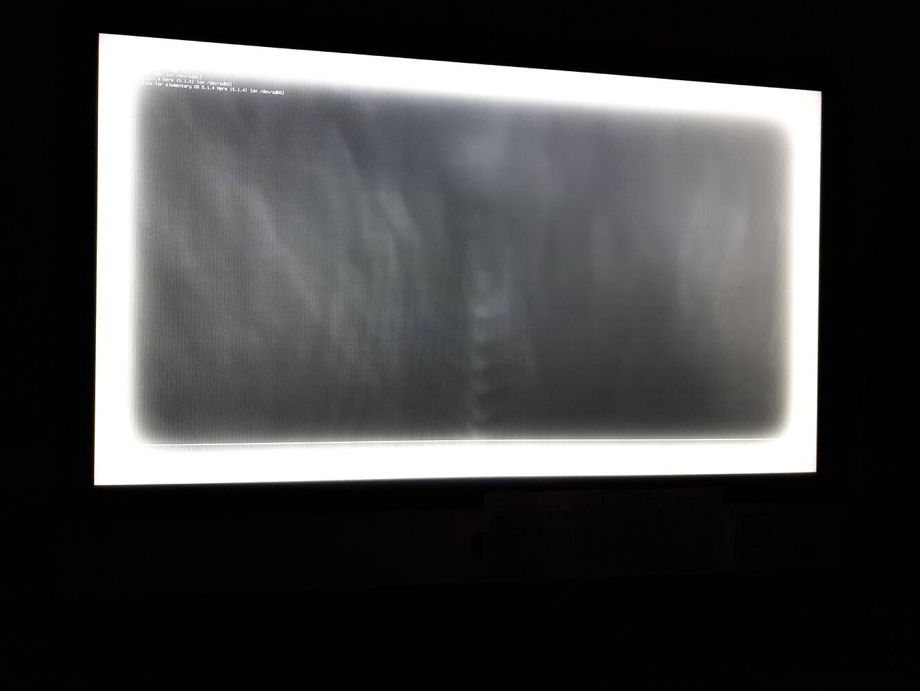 Strange iMac screen failure with a white border around the image