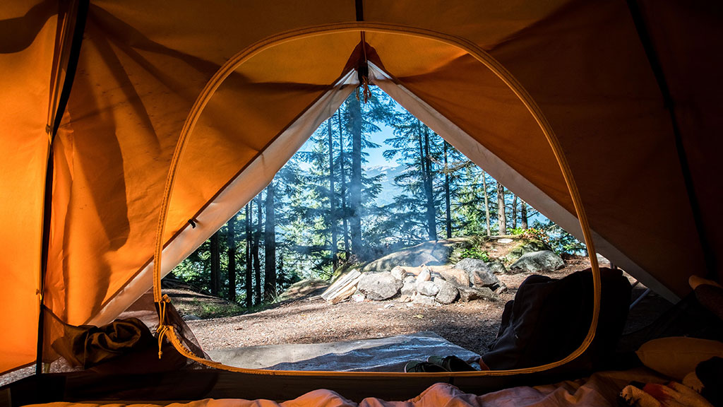 5 Best Beds for Camping - Best self inflating camping mattress - Talk Beds