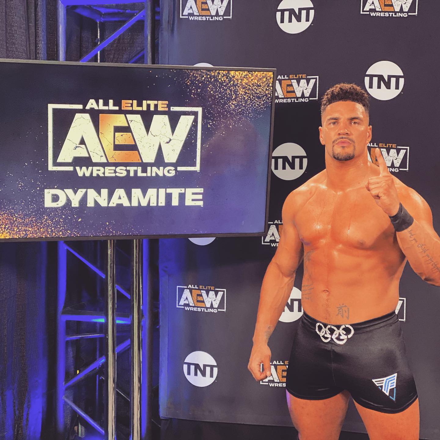 Former boxer Anthony Ogogo wins pro wrestling debut in AEW with one punch