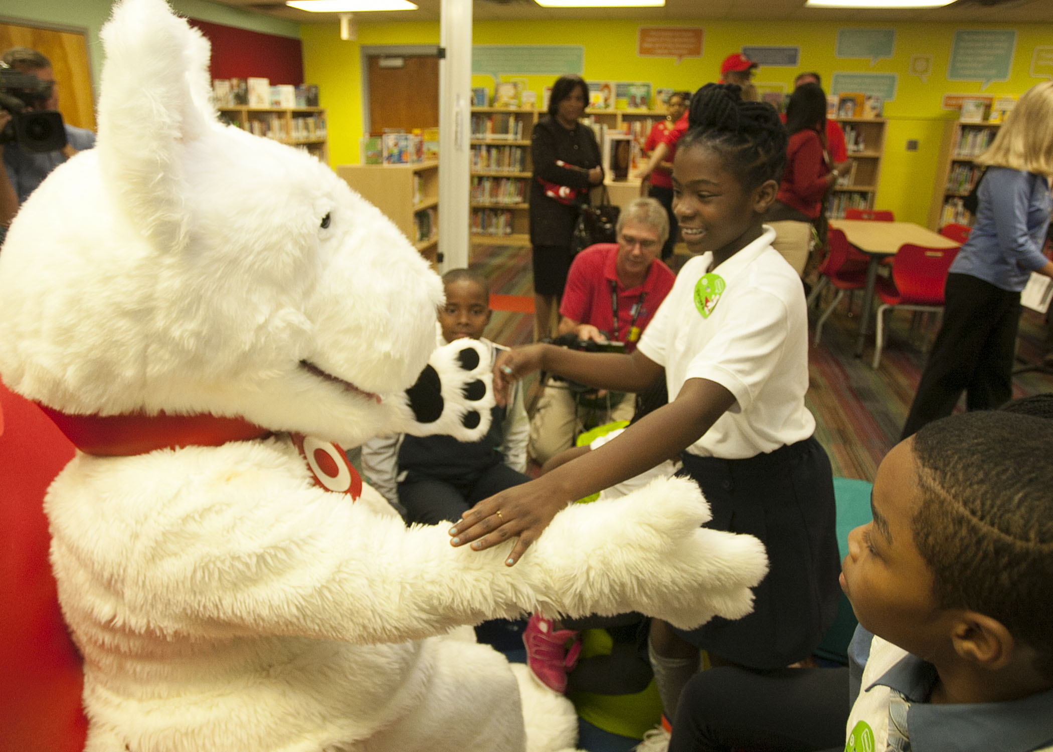 Gideons Elementary Unveils Newly Renovated Library from Target and The