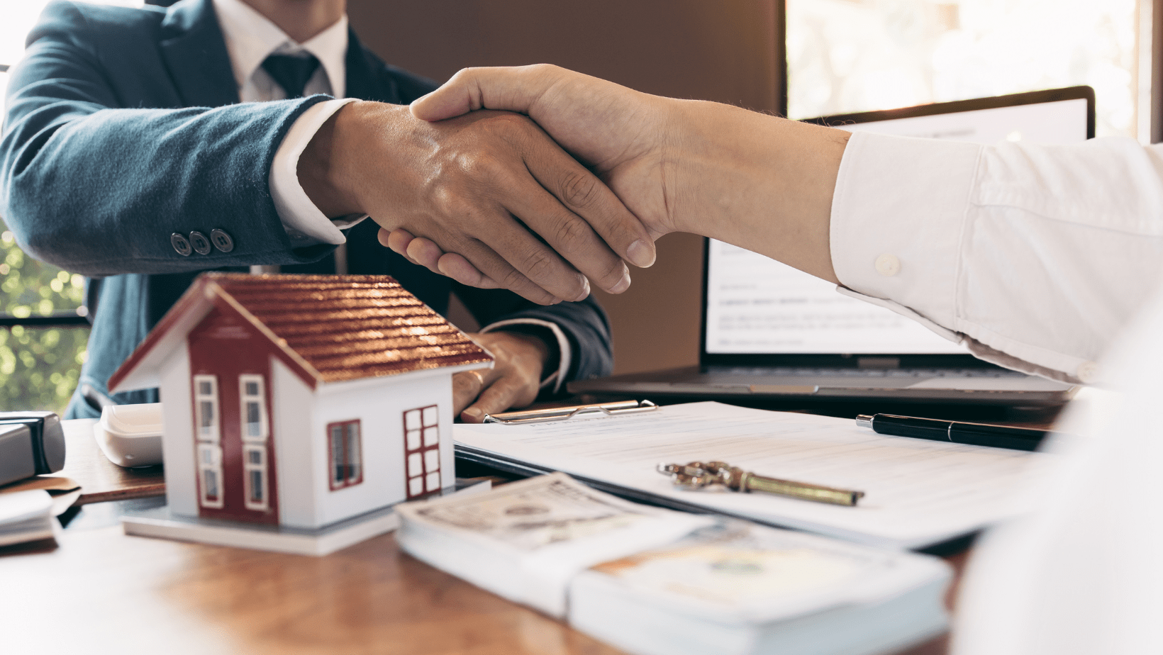 Differences Between Virginia Real Estate License Types Sales Associate