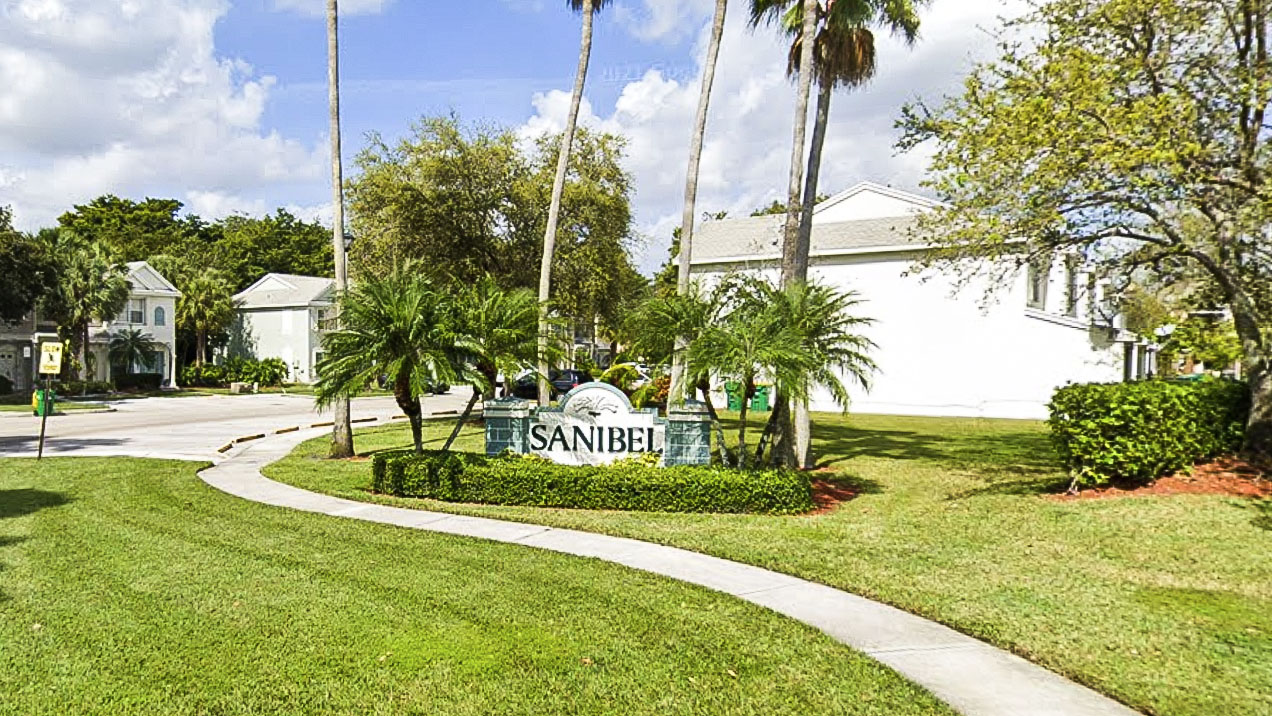 Burglar Who Poses at Deputy Breaks Into Tamarac Home • Tamarac Talk