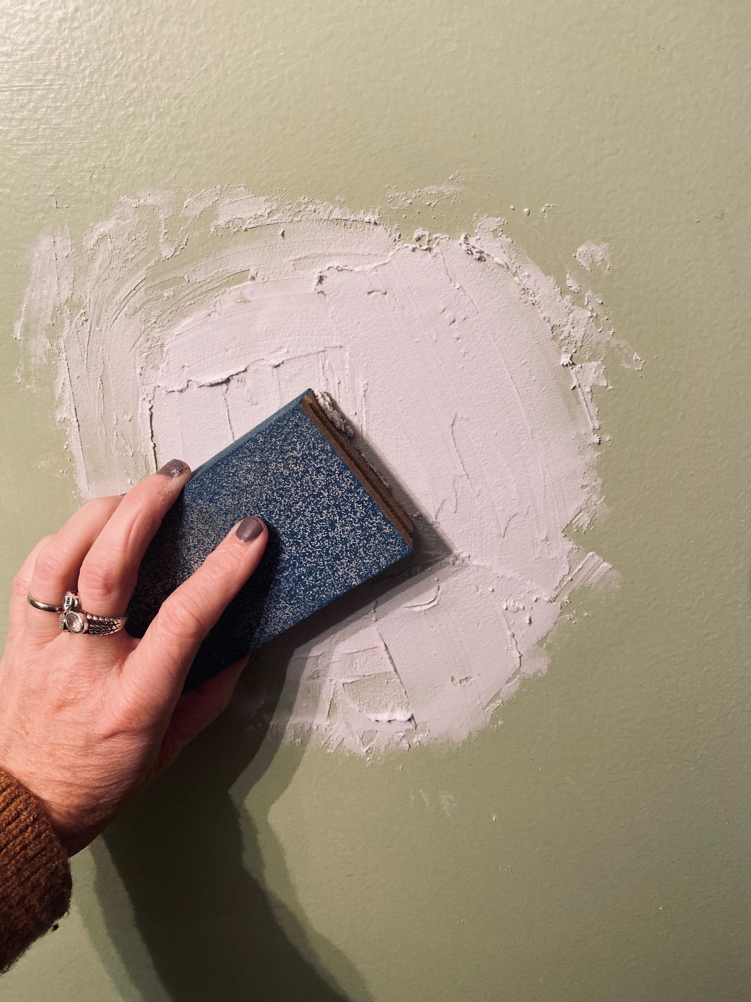 DIY WALL REPAIR Tami's deals, dupes & DIY