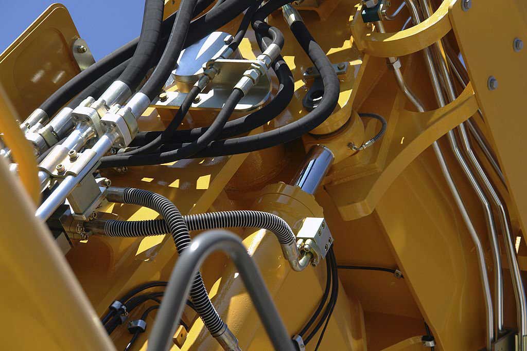 Design and Manufacturing of Hydraulic Machinery Varshini Engineering