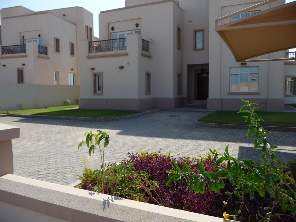 Amazing Villa for Sale/Rent in Muscat Hills REF 373GM