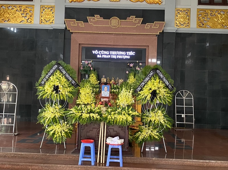 Lập bàn thờ vong cho người mới mất tại Hà Nội Tang Lễ Hà Nội