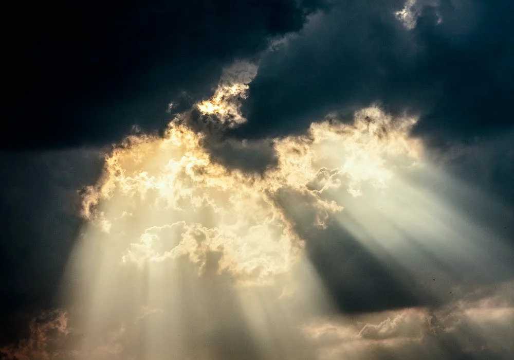 Can You Tan On A Cloudy Day? Here Is How You Can - Tanner Skin