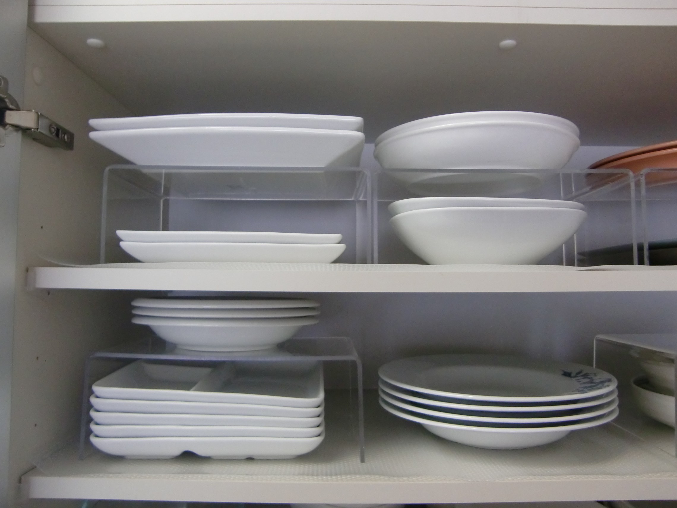 食器棚を使いやすくする食器の収納術 楽しくお片付け「たのしか」奈良の整理収納サービス 食器棚を使いやすくする食器の収納術 楽しくお片付け「たのしか」奈良の整理収納サービス