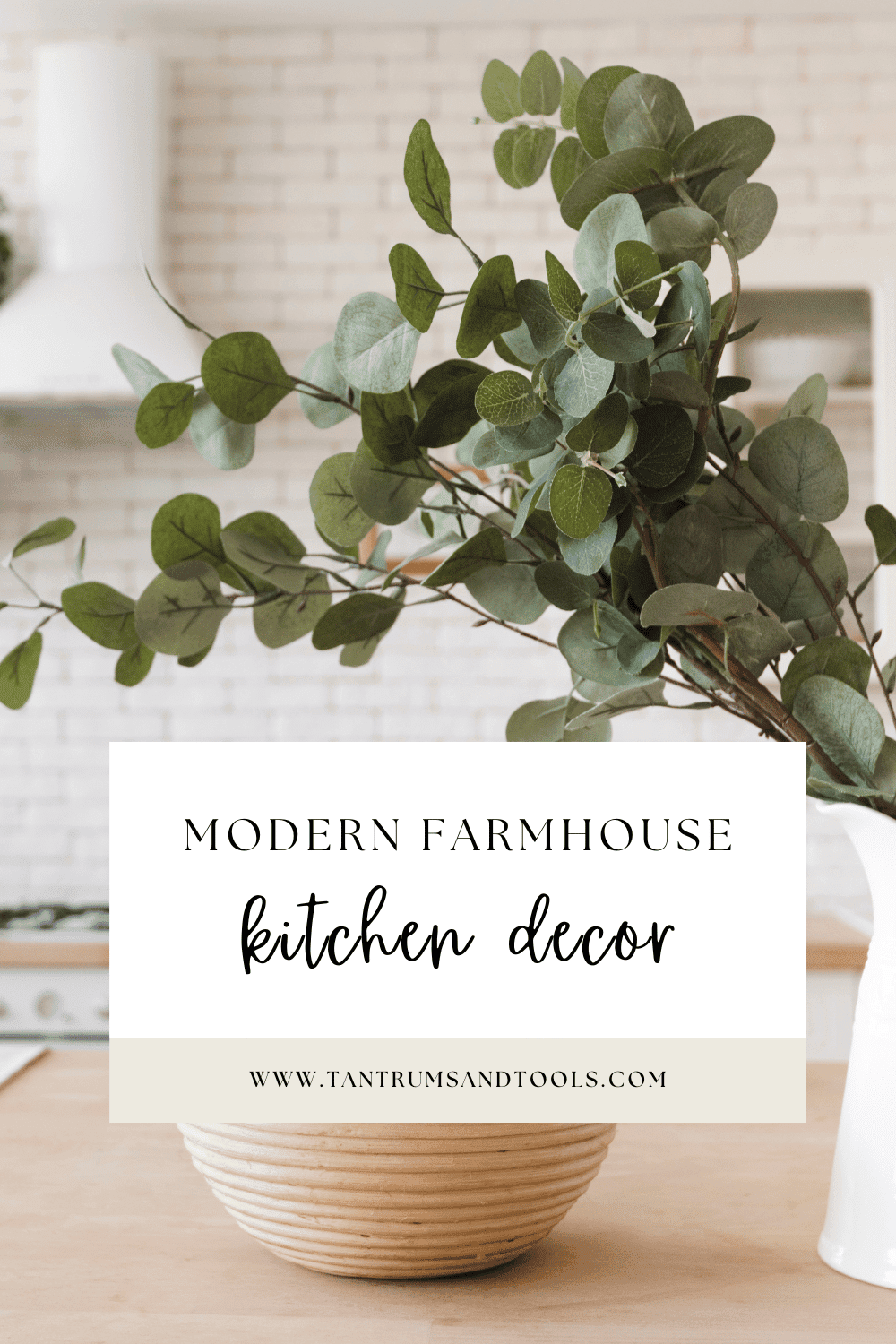 Striking Modern Farmhouse Kitchen Wall Decor Ideas