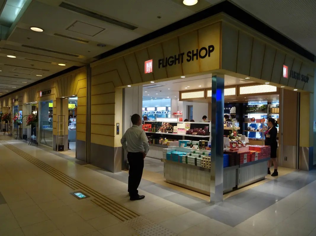 JALUX BLUE SKY FLIGHT SHOP 羽田空港にオープン!! 気ままな飛行機人のプログ