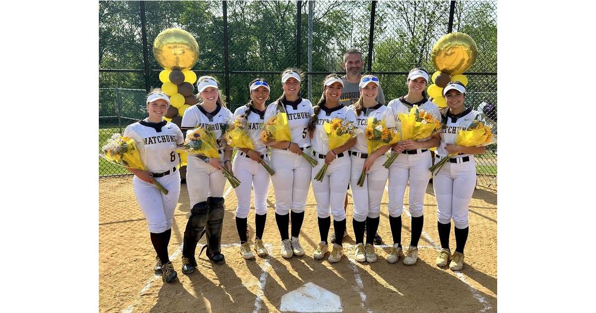 WHRHS Softball Watchung Hills Celebrates 2023 Seniors and Tops JP