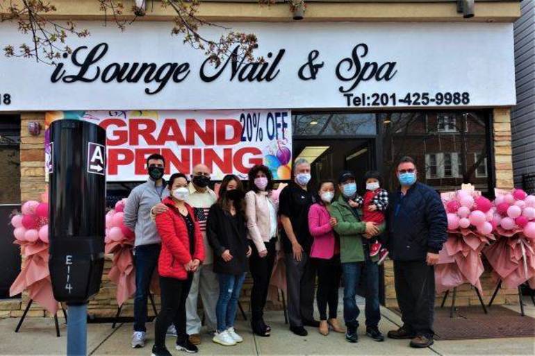 Bloomfield Nails And Spa 17 You can discover top graphic concepts