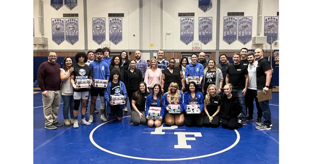 Wrestling Scotch PlainsFanwood Notches Historic Win Over Roselle Park on Senior Night Scotch